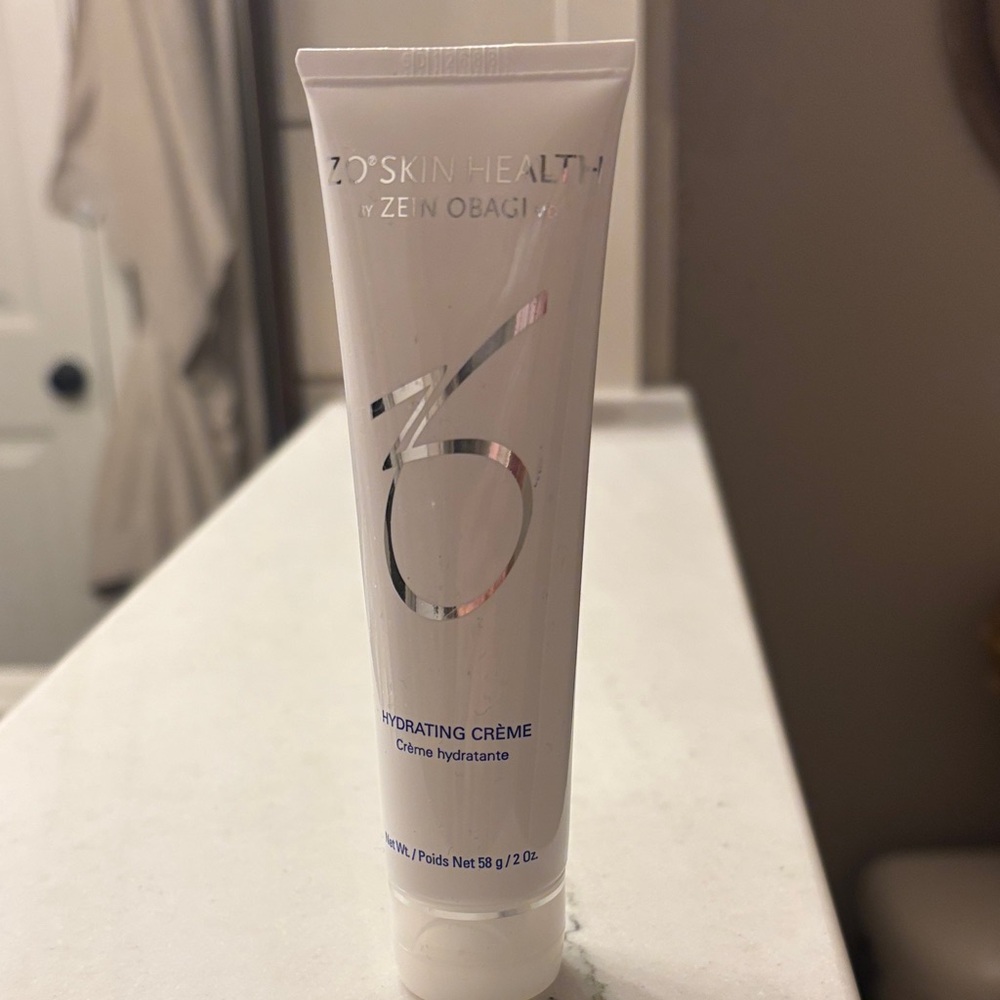 ZO Skin Health Hydrating Crème - White